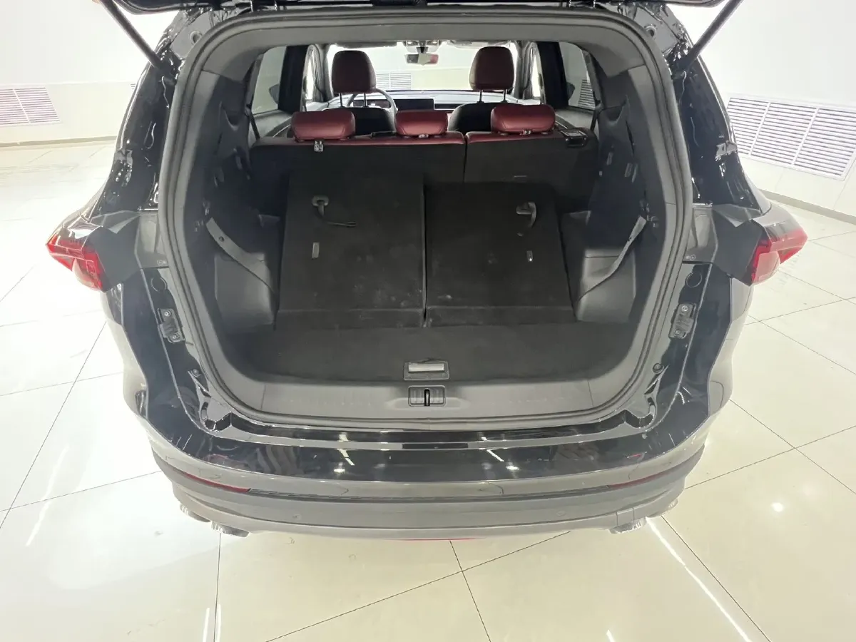 2023 ChangAn Oshan X7 Plus 1.5T 188HP L4 7DCT,autocango,china used car exporter,china ev exporter,chinese used car exporter,chinese used ev exporter