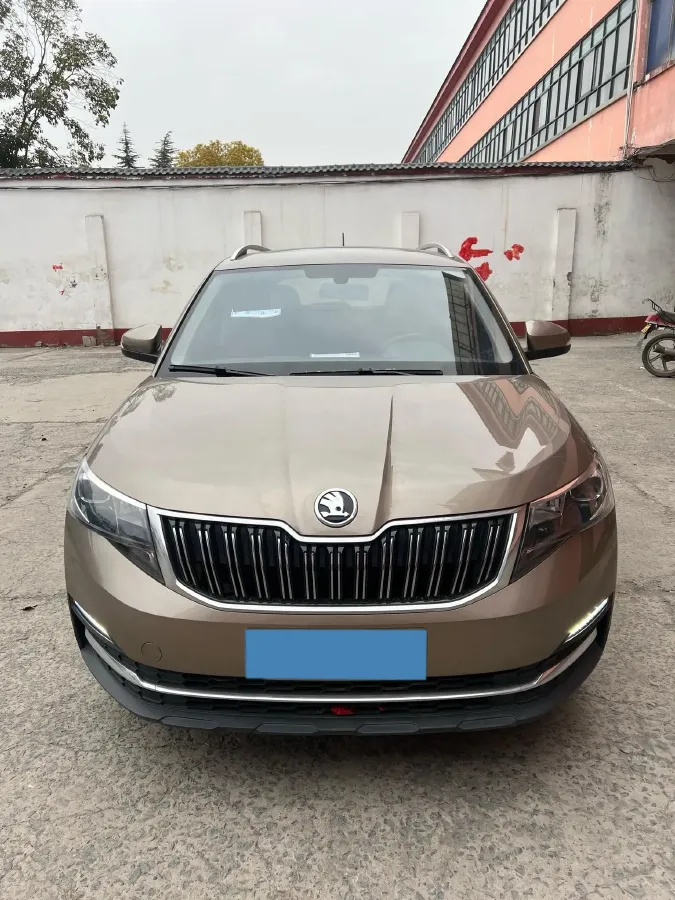 2020 Skoda Kamiq 1.5L 112HP L4 6AT,autocango,china used car exporter,china ev exporter,chinese used car exporter,chinese used ev exporter
