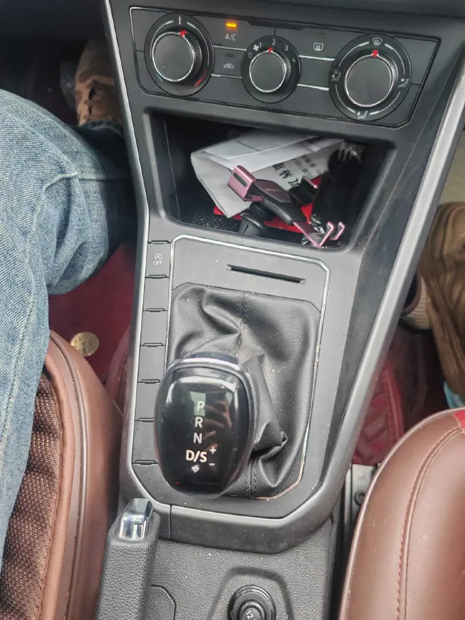 2019 Volkswagen Polo 1.5L 113HP L4 6AT,autocango,china used car exporter,china ev exporter,chinese used car exporter,chinese used ev exporter