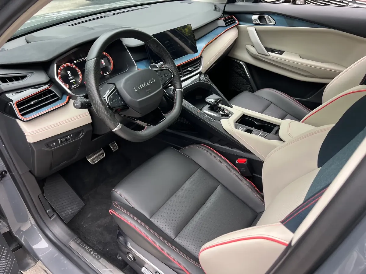 2020 LYNK&CO 06 1.5T 177HP L3 7DCT,autocango,china used car exporter,china ev exporter,chinese used car exporter,chinese used ev exporter