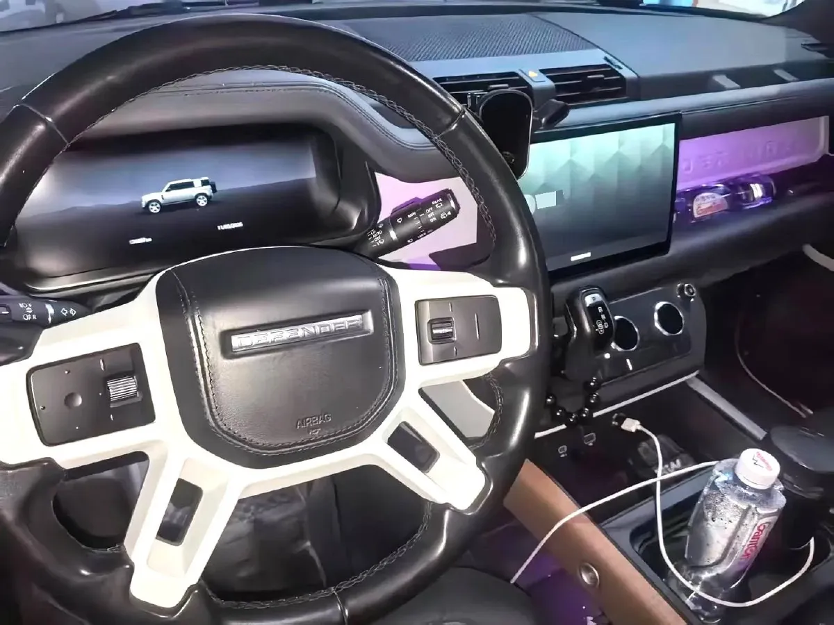 2022 Land Rover Defender 3.0T 400HP L6 8AT,autocango,china used car exporter,china ev exporter,chinese used car exporter,chinese used ev exporter