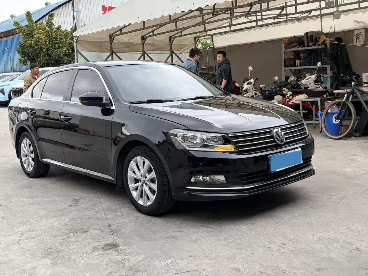2017 Zotye Damy X7 1.8T 177HP L4 5MT,autocango,china used car exporter,china ev exporter,chinese used car exporter,chinese used ev exporter