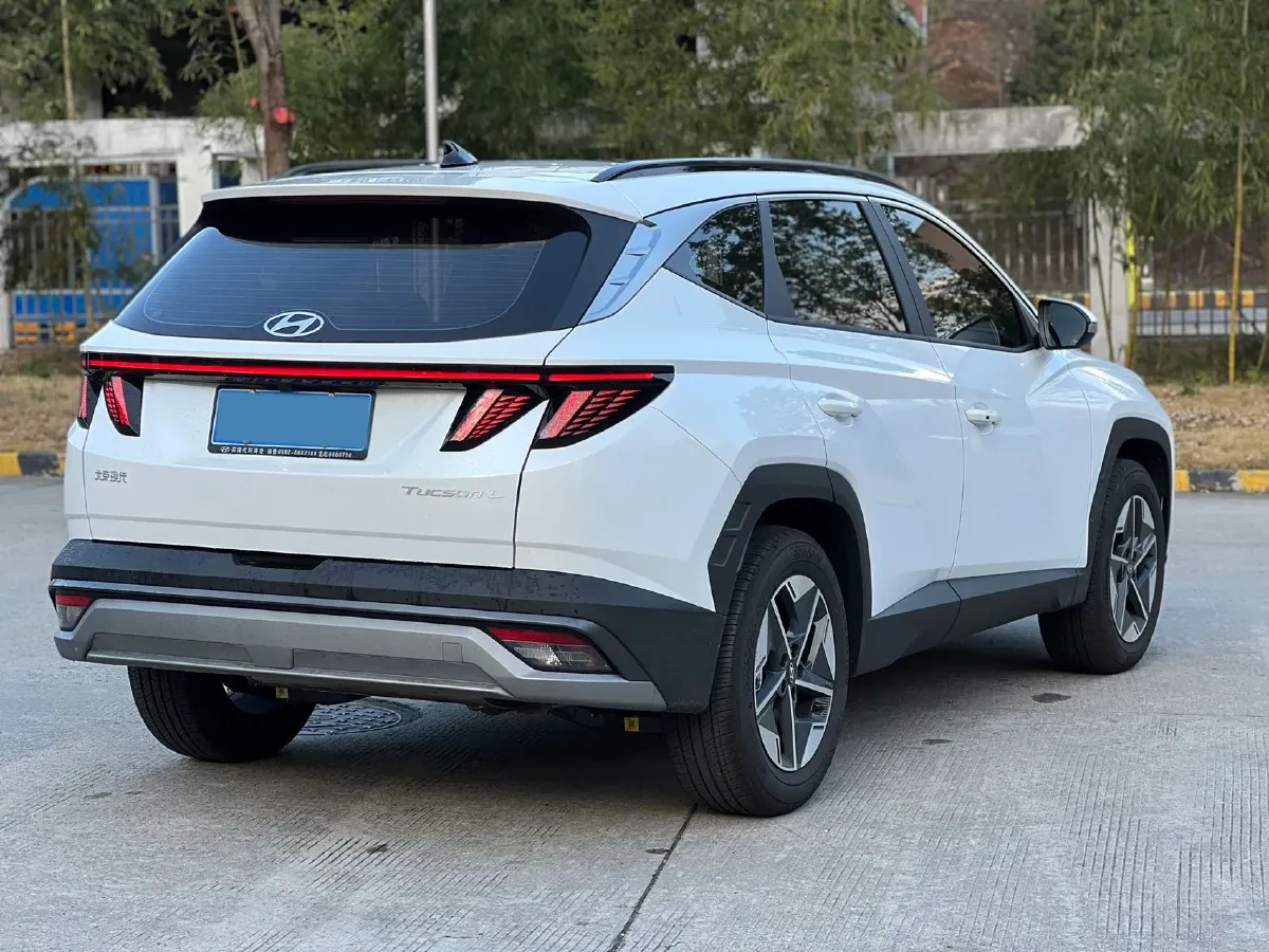 2025 Hyundai Tucson 1.5T 200HP L4 8AT,autocango,china used car exporter,china ev exporter,chinese used car exporter,chinese used ev exporter