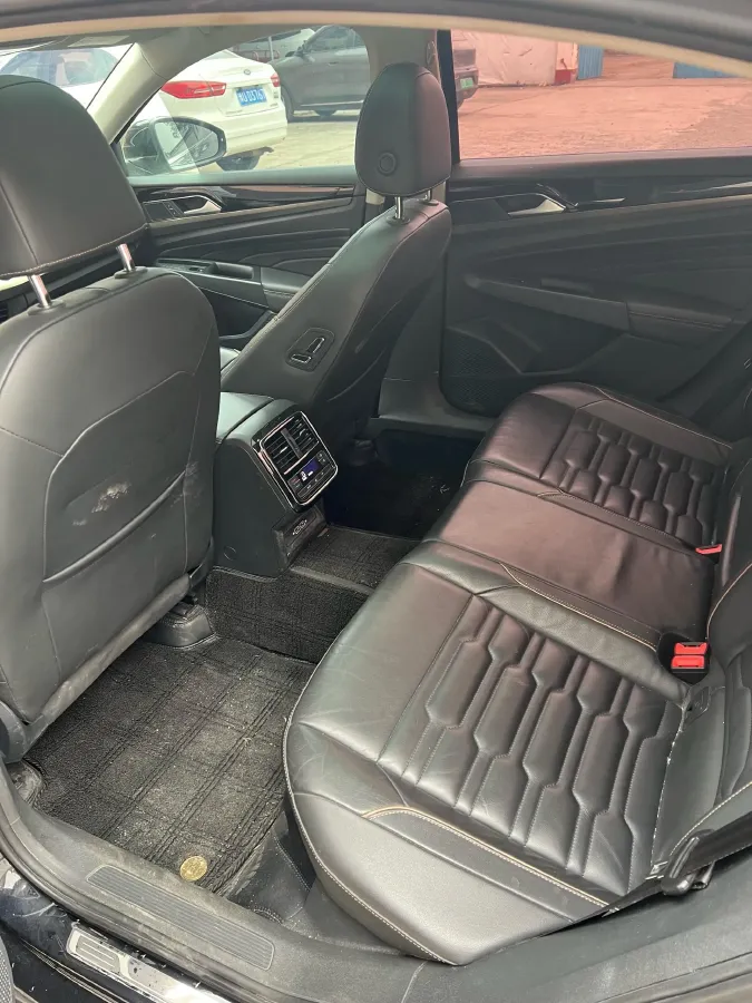 2019 Skoda Kodiak 2.0T 186HP L4 7DCT,autocango,china used car exporter,china ev exporter,chinese used car exporter,chinese used ev exporter