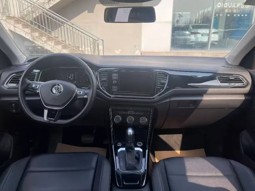 2019 Volkswagen T-Roc 1.4T 150HP L4 7DCT,autocango,china used car exporter,china ev exporter,chinese used car exporter,chinese used ev exporter