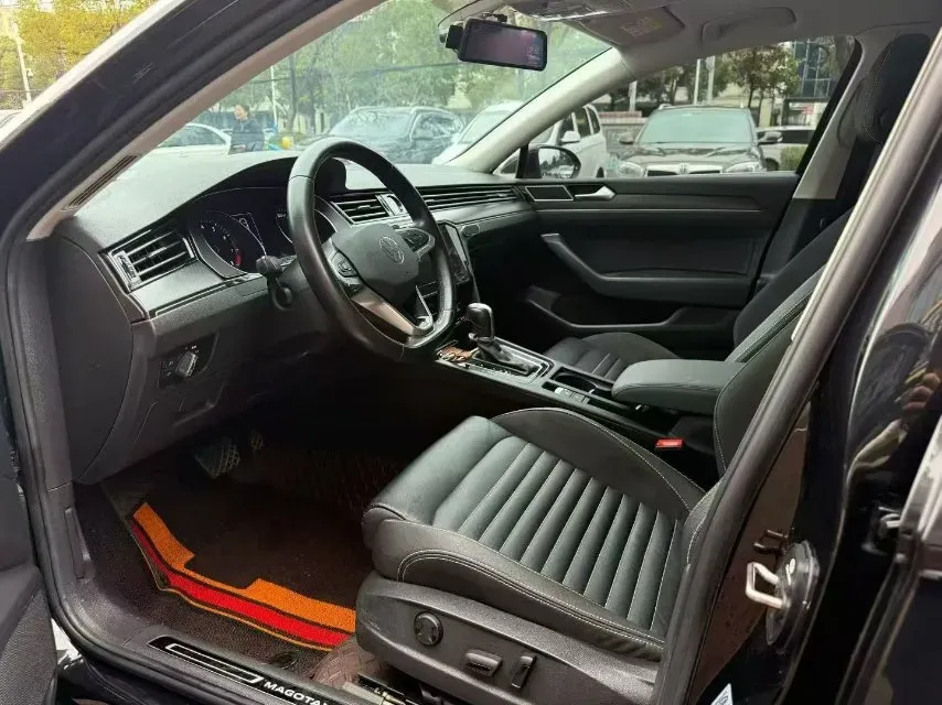 2020 Volkswagen Magotan 2.0T 186HP L4 7DCT,autocango,china used car exporter,china ev exporter,chinese used car exporter,chinese used ev exporter