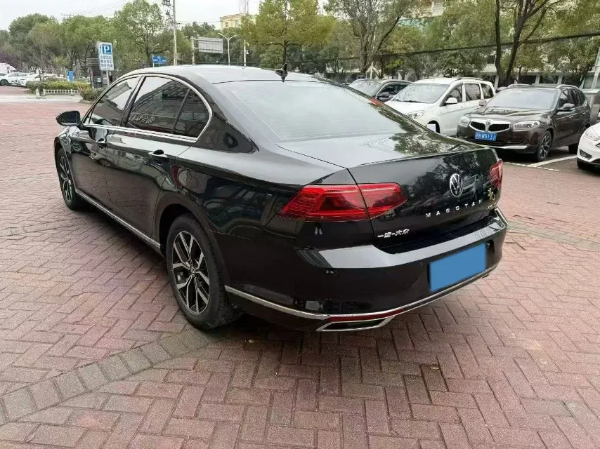 2020 Volkswagen Magotan 2.0T 186HP L4 7DCT,autocango,china used car exporter,china ev exporter,chinese used car exporter,chinese used ev exporter