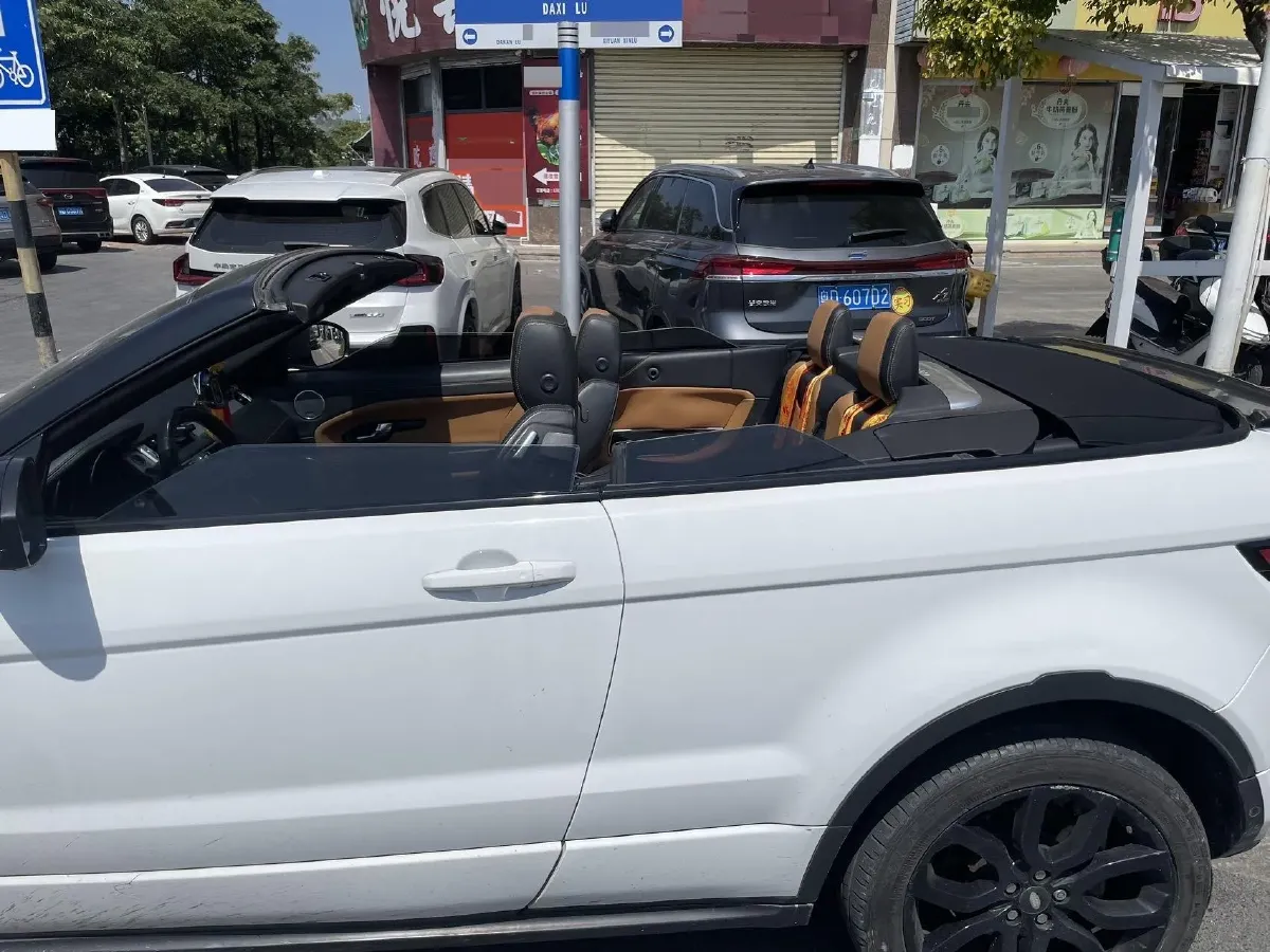 2017 Land Rover Range Rover Evoque 2.0T 241HP L4 9AT,autocango,china used car exporter,china ev exporter,chinese used car exporter,chinese used ev exporter