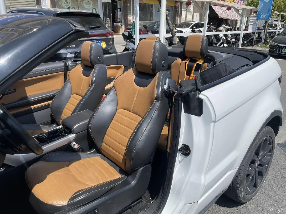 2017 Land Rover Range Rover Evoque 2.0T 241HP L4 9AT,autocango,china used car exporter,china ev exporter,chinese used car exporter,chinese used ev exporter