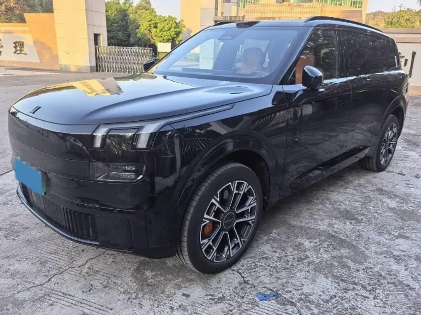 2025 LYNK&CO 900 1.5T 190HP L4 3DHT PHEV 43.3KWH,autocango,china used car exporter,china ev exporter,chinese used car exporter,chinese used ev exporter