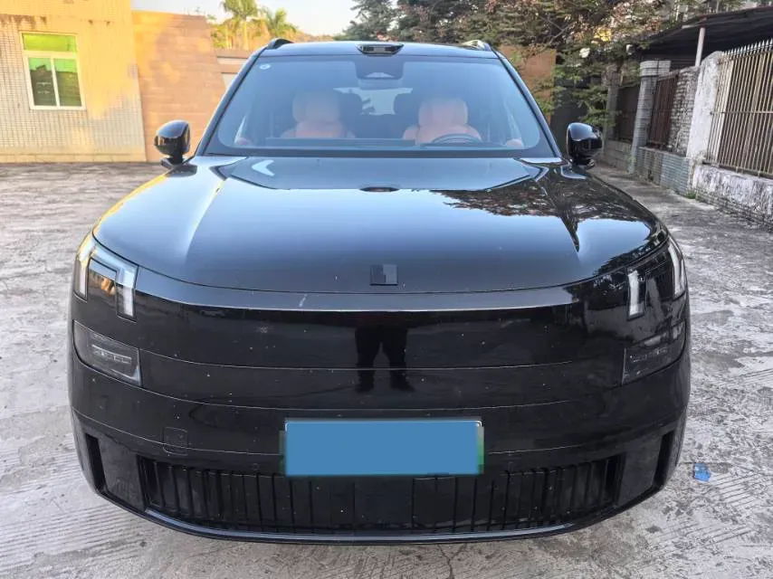 2025 LYNK&CO 900 1.5T 190HP L4 3DHT PHEV 43.3KWH,autocango,china used car exporter,china ev exporter,chinese used car exporter,chinese used ev exporter