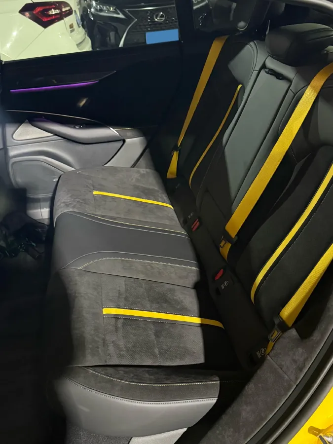 2025 MI SU7 Ultra BEV 93.7KWH,autocango,china used car exporter,china ev exporter,chinese used car exporter,chinese used ev exporter