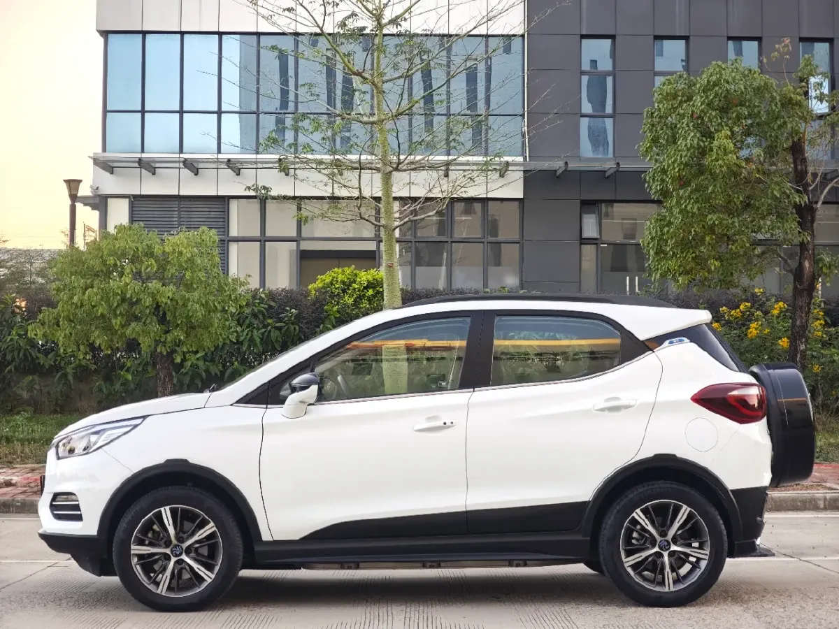 2018 BYD Yuan BEV 43.2KWH,autocango,china used car exporter,china ev exporter,chinese used car exporter,chinese used ev exporter