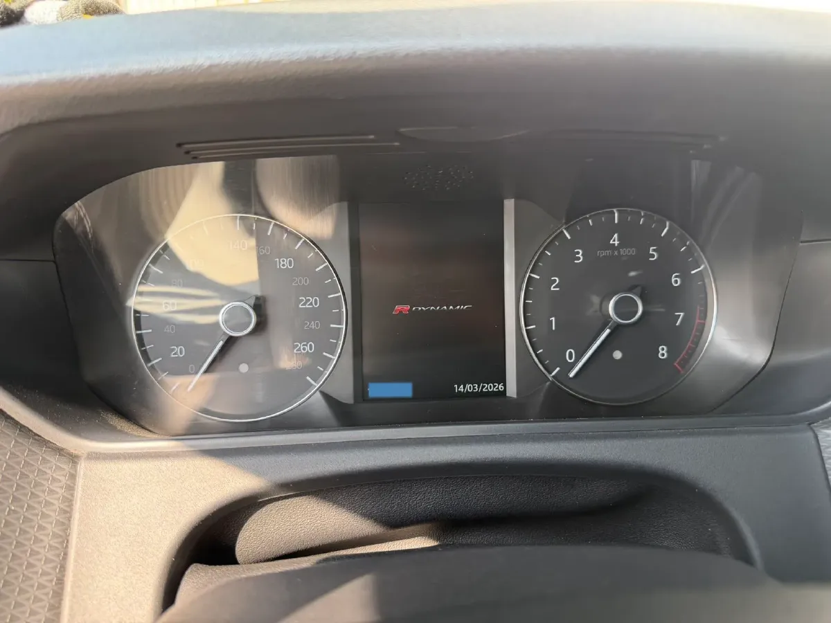 2019 Land Rover Range Rover Velar 2.0T 300HP L4 8AT,autocango,china used car exporter,china ev exporter,chinese used car exporter,chinese used ev exporter