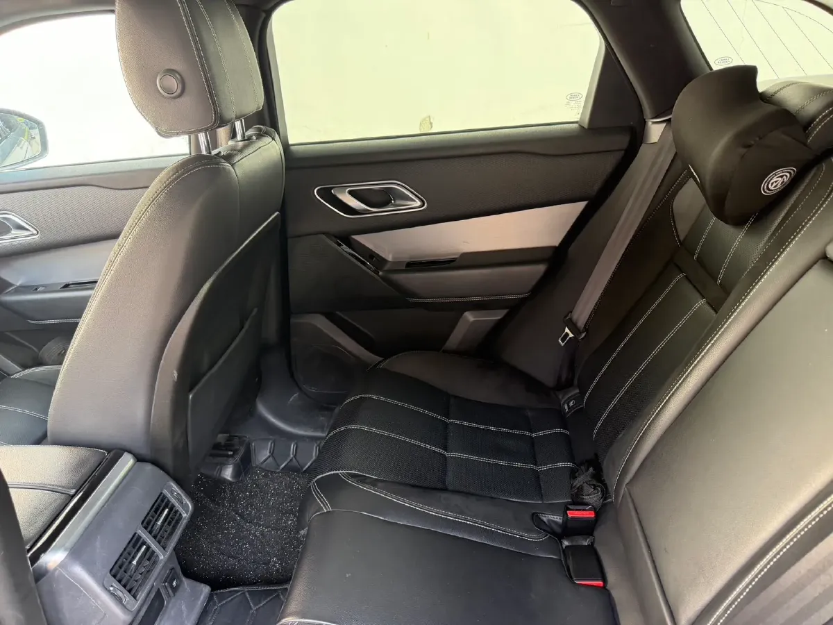 2019 Land Rover Range Rover Velar 2.0T 300HP L4 8AT,autocango,china used car exporter,china ev exporter,chinese used car exporter,chinese used ev exporter