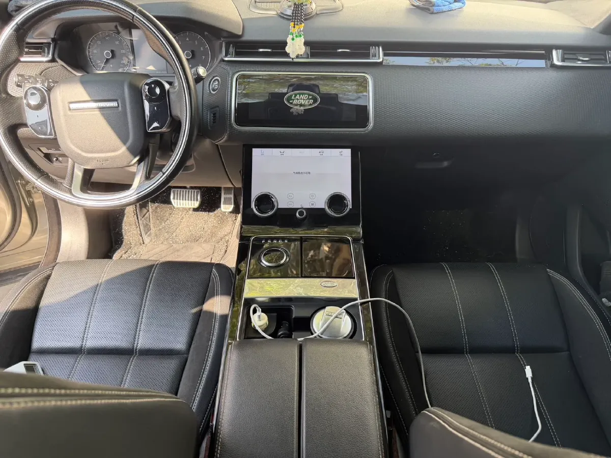 2019 Land Rover Range Rover Velar 2.0T 300HP L4 8AT,autocango,china used car exporter,china ev exporter,chinese used car exporter,chinese used ev exporter