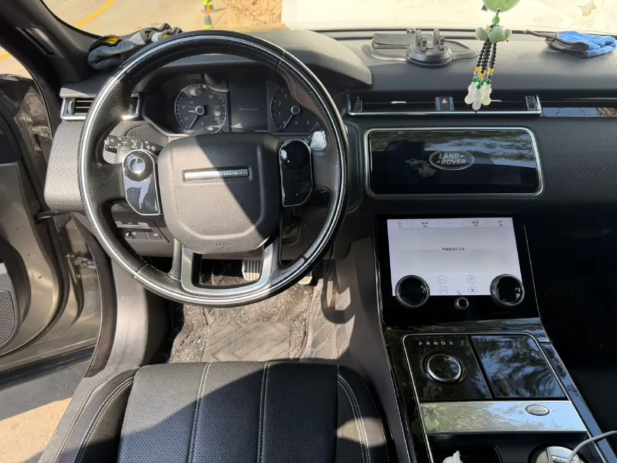 2019 Land Rover Range Rover Velar 2.0T 300HP L4 8AT,autocango,china used car exporter,china ev exporter,chinese used car exporter,chinese used ev exporter