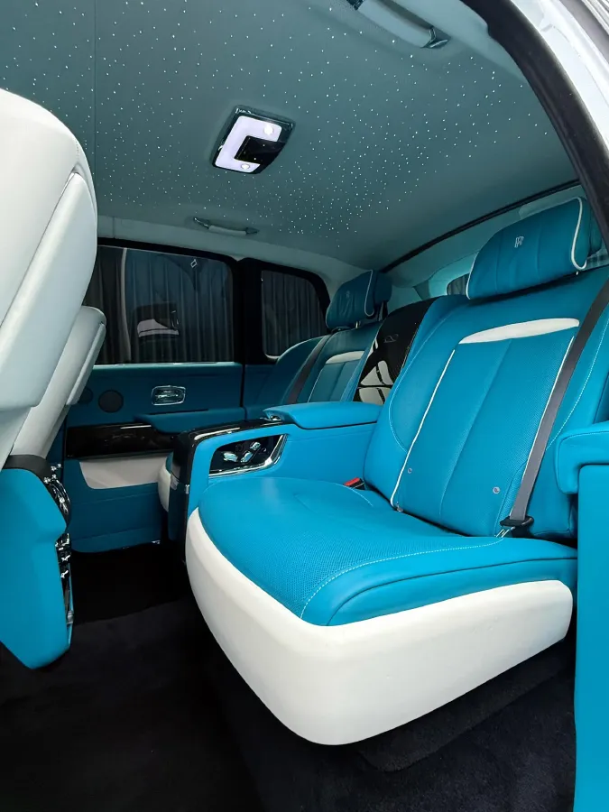 2020 Rolls-Royce Cullinan 6.7T 600HP V12 8AT,autocango,china used car exporter,china ev exporter,chinese used car exporter,chinese used ev exporter