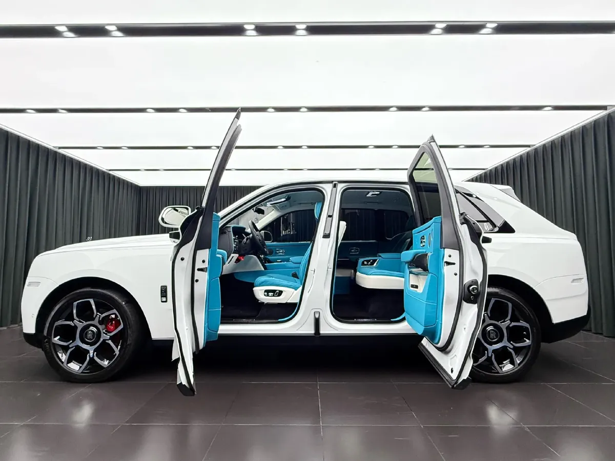 2020 Rolls-Royce Cullinan 6.7T 600HP V12 8AT,autocango,china used car exporter,china ev exporter,chinese used car exporter,chinese used ev exporter