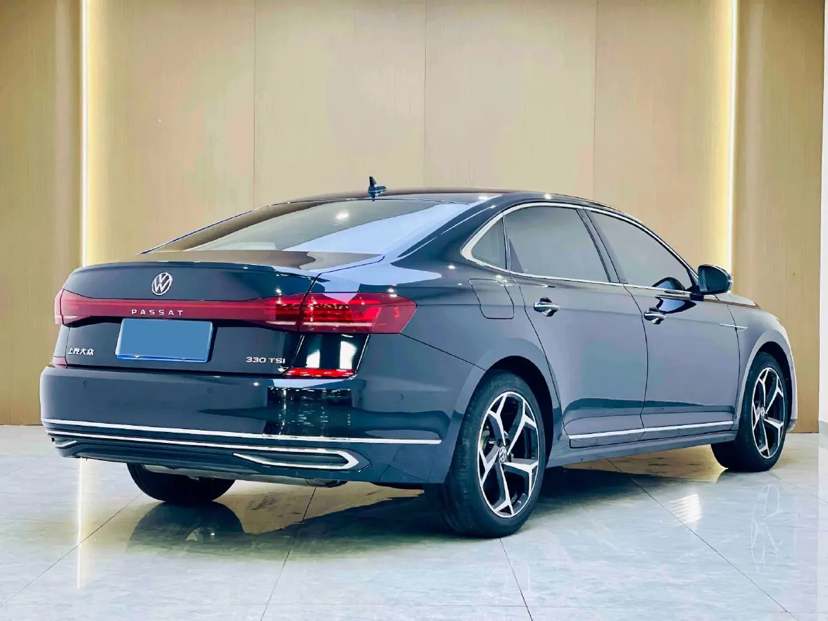 2023 Volkswagen Passat 2.0T 186HP L4 7DCT,autocango,china used car exporter,china ev exporter,chinese used car exporter,chinese used ev exporter