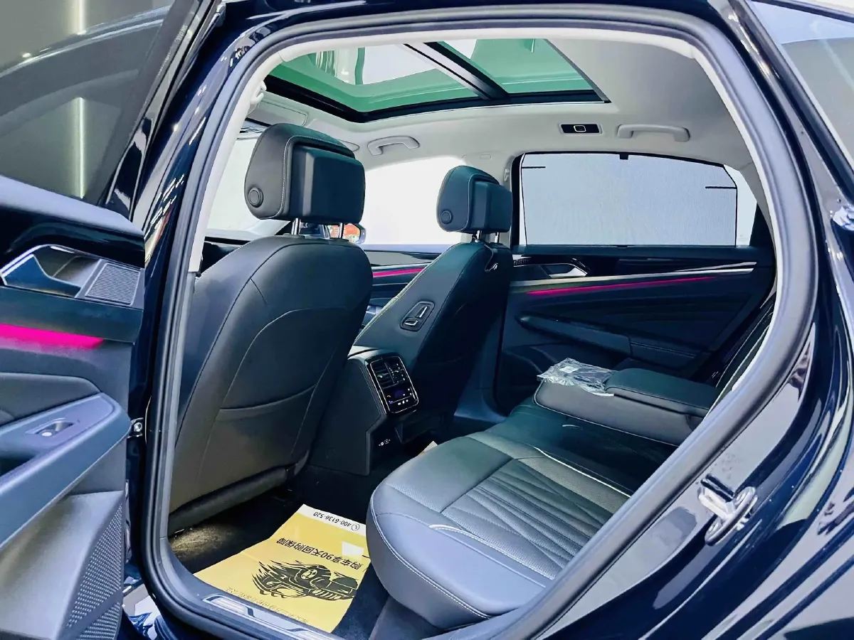 2023 Volkswagen Passat 2.0T 186HP L4 7DCT,autocango,china used car exporter,china ev exporter,chinese used car exporter,chinese used ev exporter