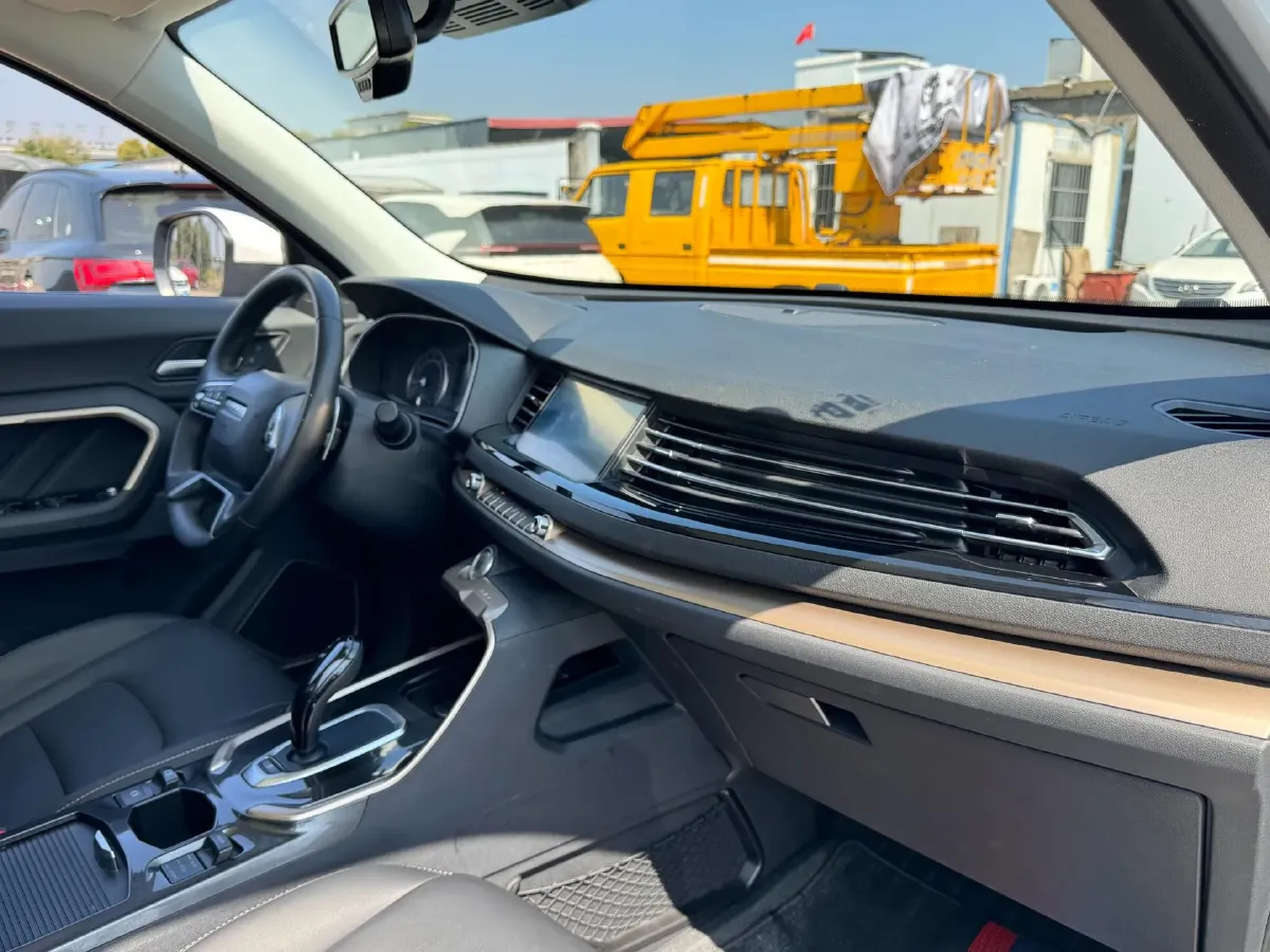 2020 Haval H6 1.5T 169HP L4 7DCT,autocango,china used car exporter,china ev exporter,chinese used car exporter,chinese used ev exporter