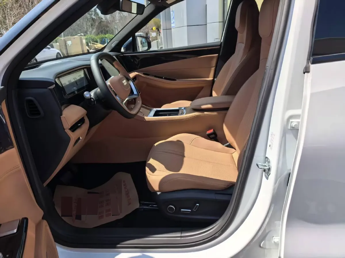 2025 Geely Galaxy L7 1.5L 112HP L4 1DHT PHEV 18.4KWH,autocango,china used car exporter,china ev exporter,chinese used car exporter,chinese used ev exporter