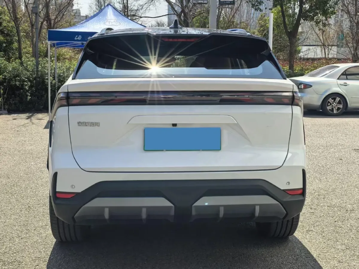 2025 Geely Galaxy L7 1.5L 112HP L4 1DHT PHEV 18.4KWH,autocango,china used car exporter,china ev exporter,chinese used car exporter,chinese used ev exporter