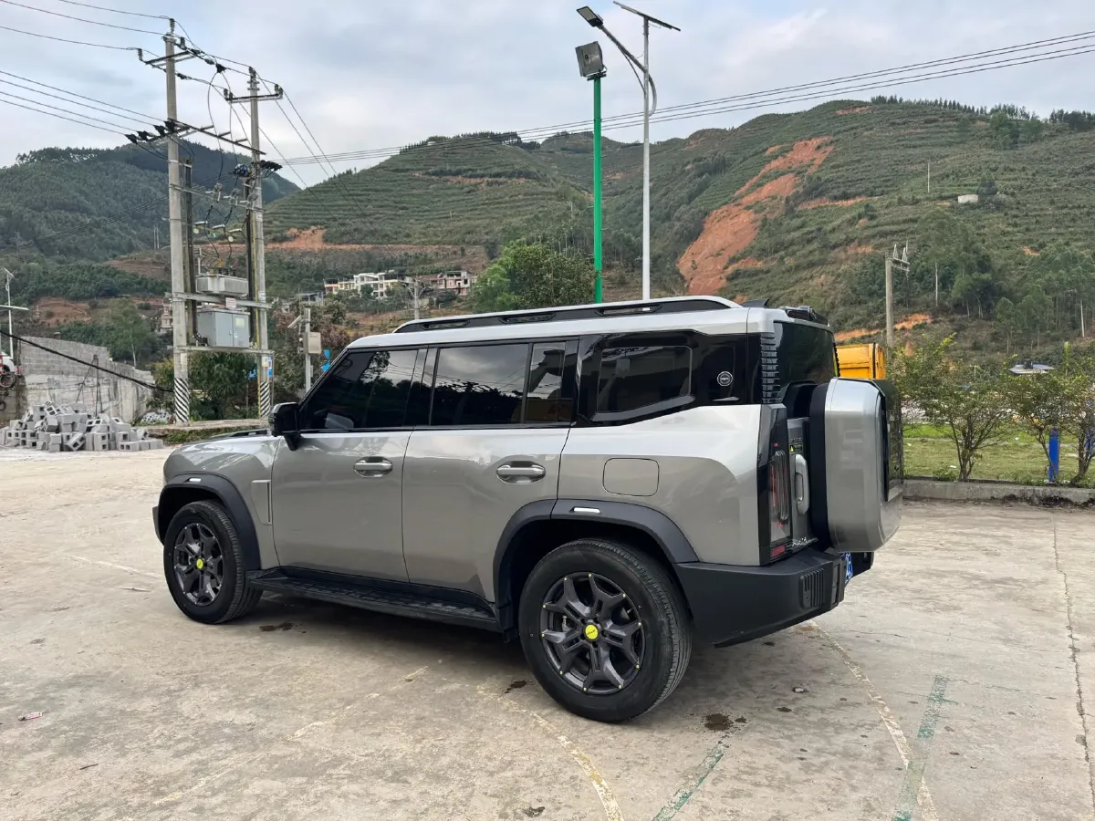2023 Jetour Traveller 2.0T 254HP L4 7DCT,autocango,china used car exporter,china ev exporter,chinese used car exporter,chinese used ev exporter