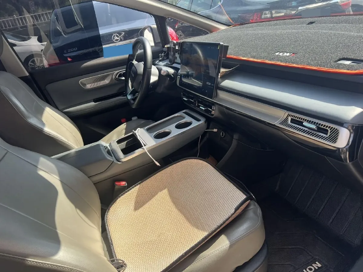 2024 Leapmotor C11 1.5L 95HP L4 REEV 43.74KWH,autocango,china used car exporter,china ev exporter,chinese used car exporter,chinese used ev exporter