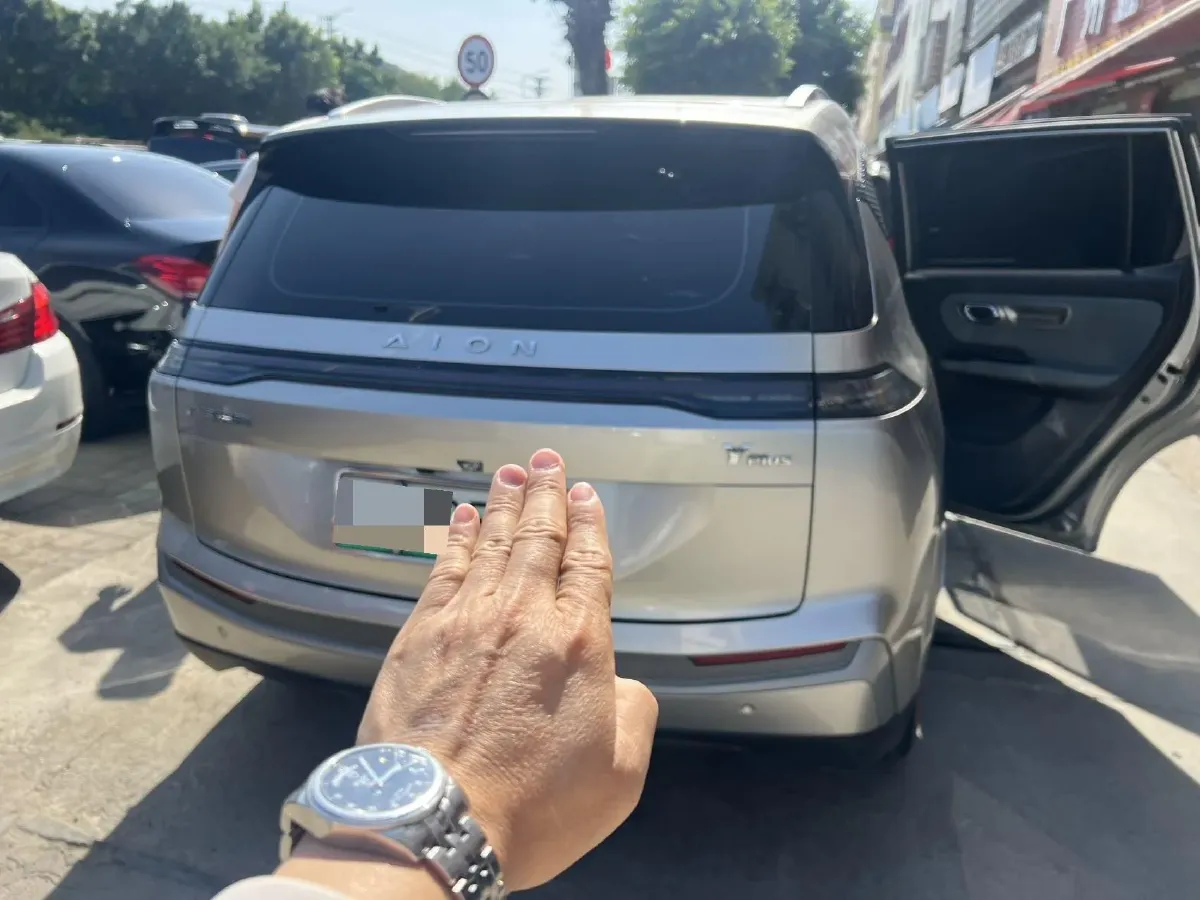 2024 Leapmotor C11 1.5L 95HP L4 REEV 43.74KWH,autocango,china used car exporter,china ev exporter,chinese used car exporter,chinese used ev exporter