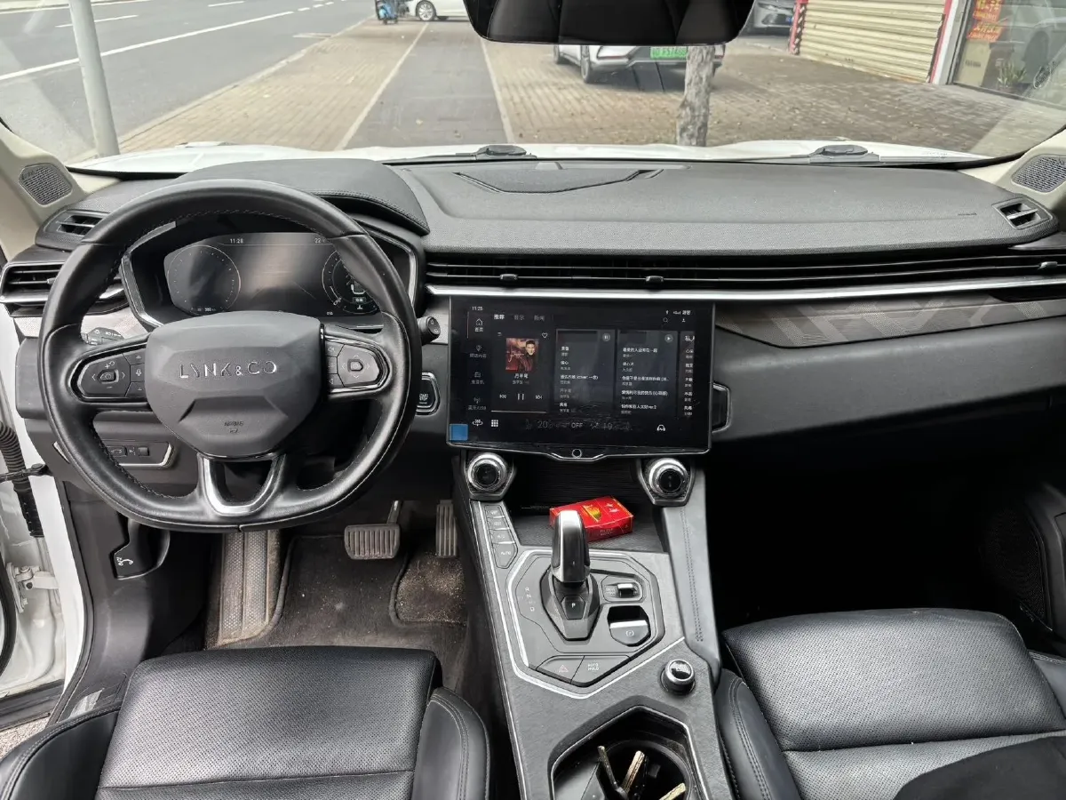 2021 LYNK&CO 01 2.0T 218HP L4 8AT,autocango,china used car exporter,china ev exporter,chinese used car exporter,chinese used ev exporter