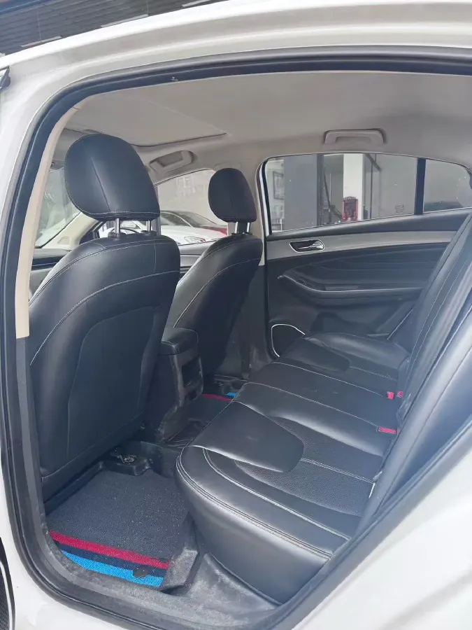 2019 Chery Arrizo 5 1.5L 116HP L4 CVT,autocango,china used car exporter,china ev exporter,chinese used car exporter,chinese used ev exporter