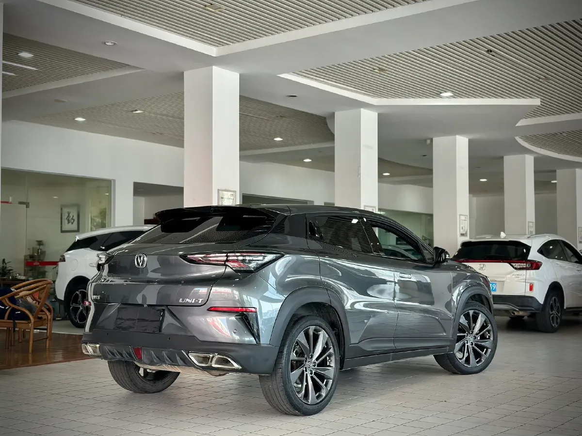 2021 ChangAn UNI-T 1.5T 180HP L4 7DCT,autocango,china used car exporter,china ev exporter,chinese used car exporter,chinese used ev exporter