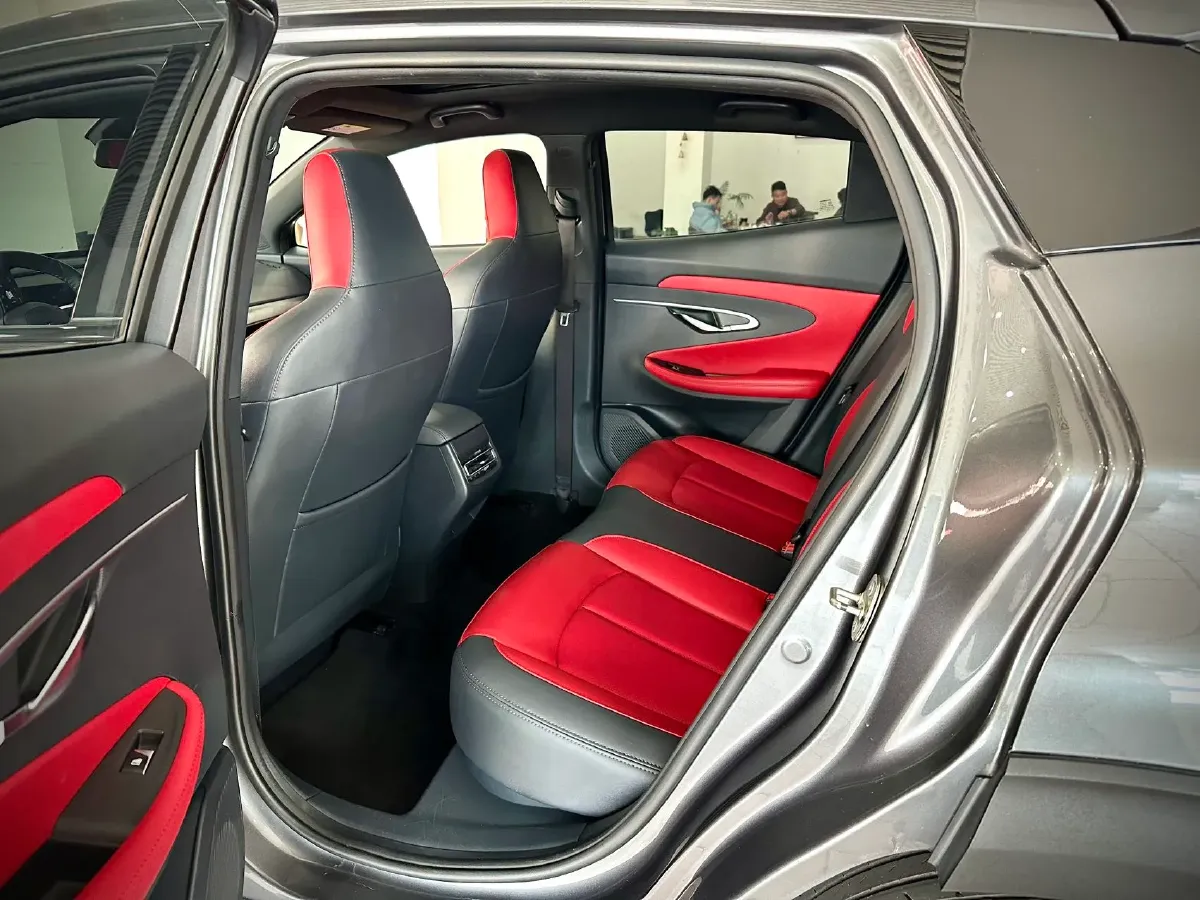 2021 ChangAn UNI-T 1.5T 180HP L4 7DCT,autocango,china used car exporter,china ev exporter,chinese used car exporter,chinese used ev exporter