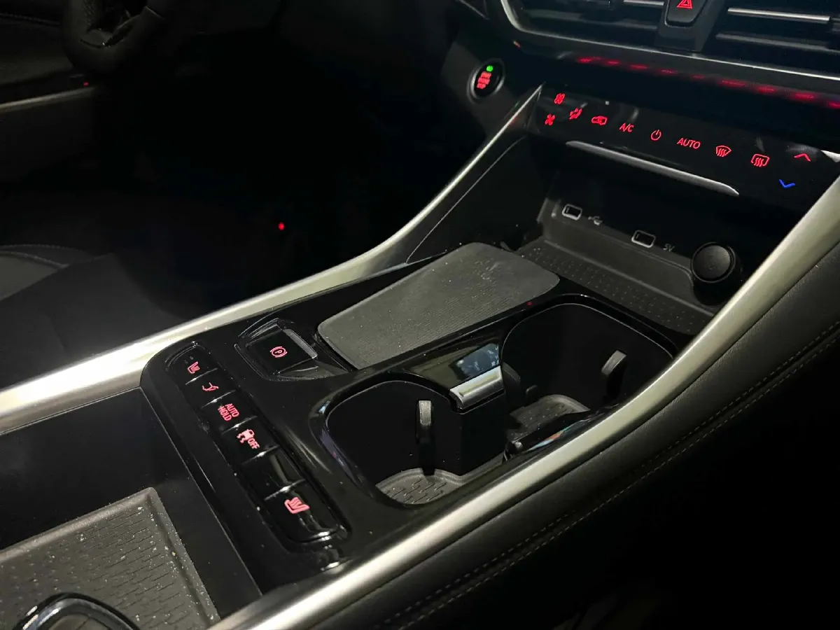 2023 MAXUS G50 1.5T 181HP L4 7DCT,autocango,china used car exporter,china ev exporter,chinese used car exporter,chinese used ev exporter