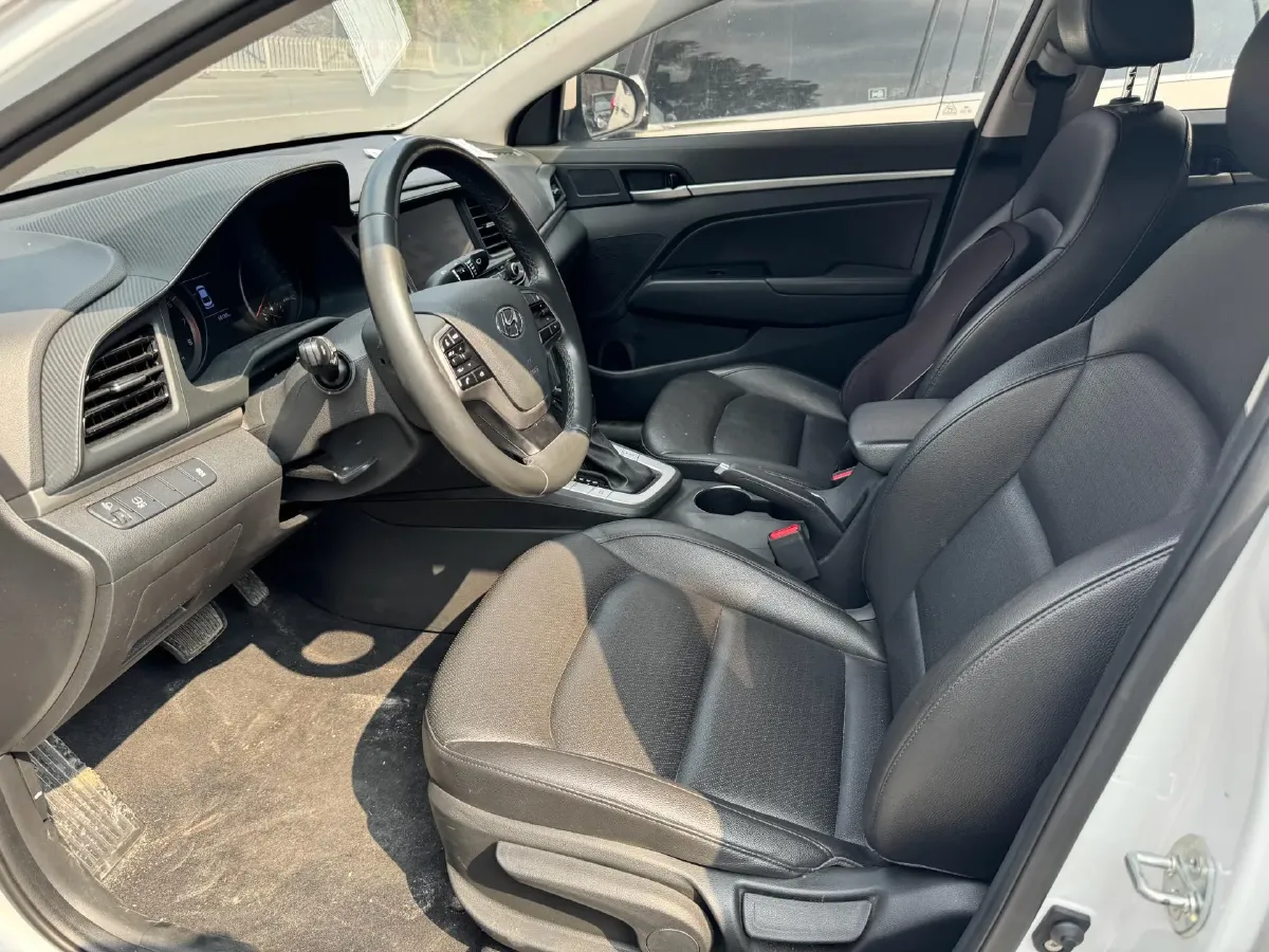 2020 Hyundai Elantra 1.5L 115HP L4 CVT,autocango,china used car exporter,china ev exporter,chinese used car exporter,chinese used ev exporter