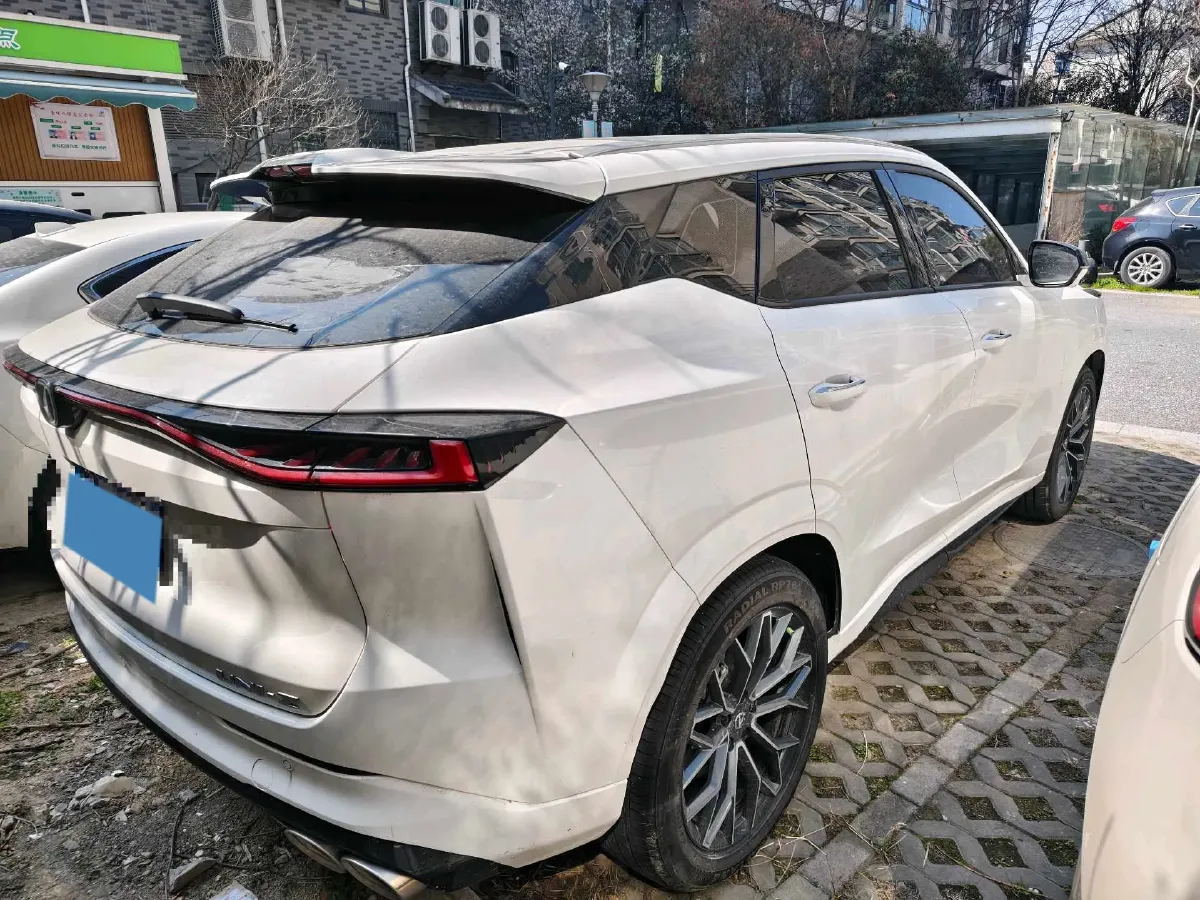 2025 ChangAn UNI-Z 1.5T 192HP L4 7DCT,autocango,china used car exporter,china ev exporter,chinese used car exporter,chinese used ev exporter