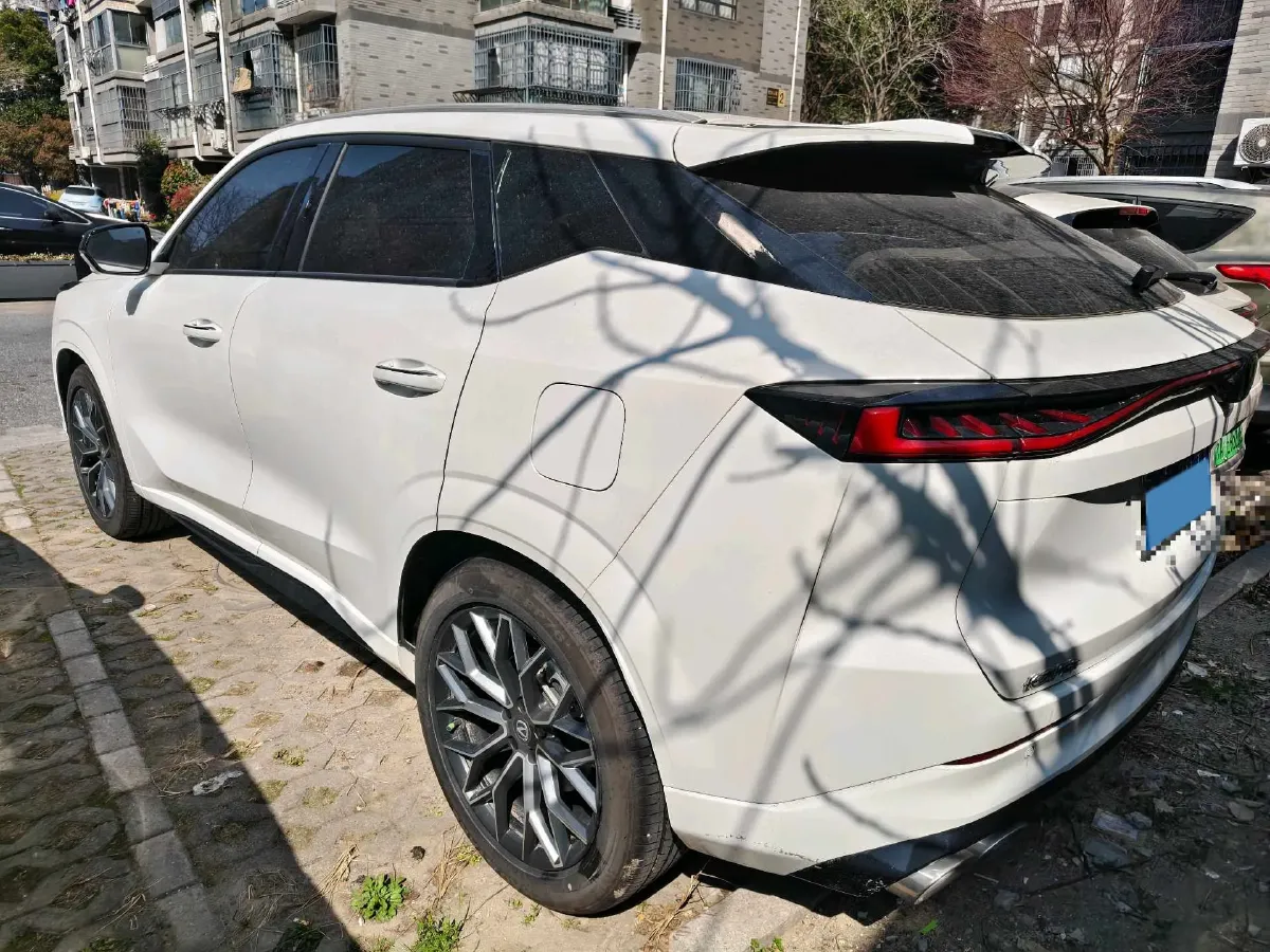 2025 ChangAn UNI-Z 1.5T 192HP L4 7DCT,autocango,china used car exporter,china ev exporter,chinese used car exporter,chinese used ev exporter