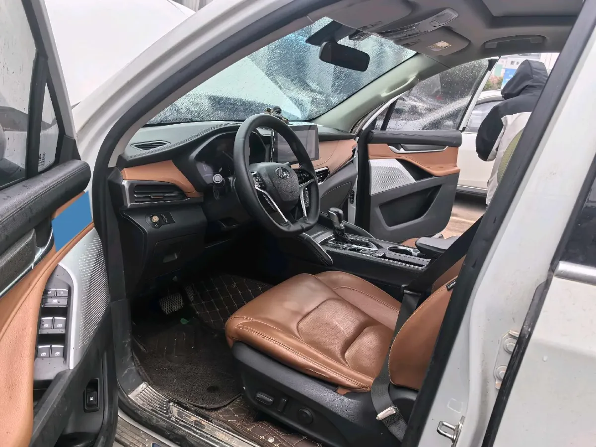 2017 MAXUS D90 2.0T 224HP L4 6AT,autocango,china used car exporter,china ev exporter,chinese used car exporter,chinese used ev exporter