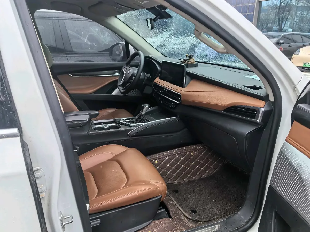 2017 MAXUS D90 2.0T 224HP L4 6AT,autocango,china used car exporter,china ev exporter,chinese used car exporter,chinese used ev exporter