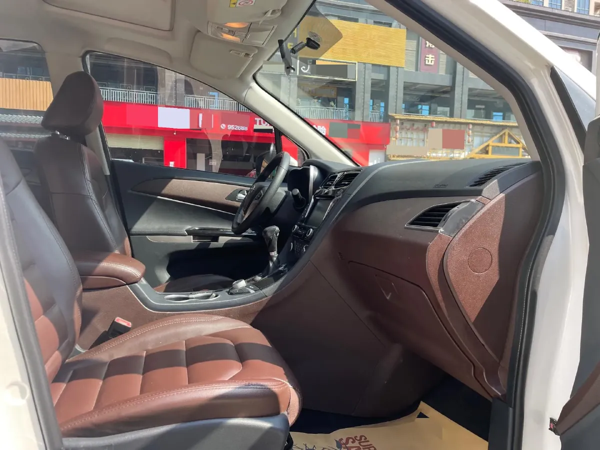 2017 HaiMa Family F7 1.5T 165HP L4 6AT,autocango,china used car exporter,china ev exporter,chinese used car exporter,chinese used ev exporter