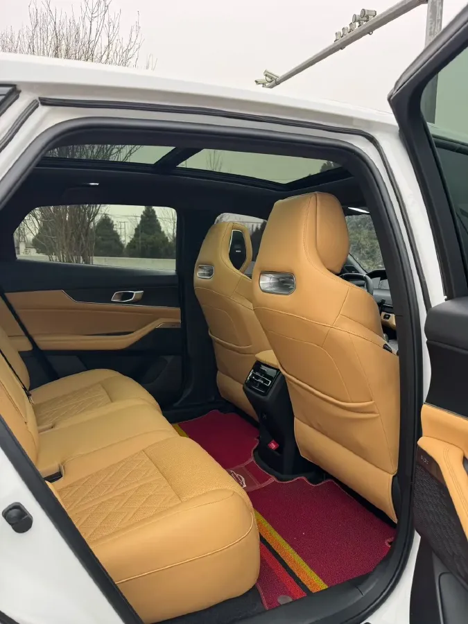 2021 ChangAn UNI-K 2.0T 233HP L4 8AT,autocango,china used car exporter,china ev exporter,chinese used car exporter,chinese used ev exporter