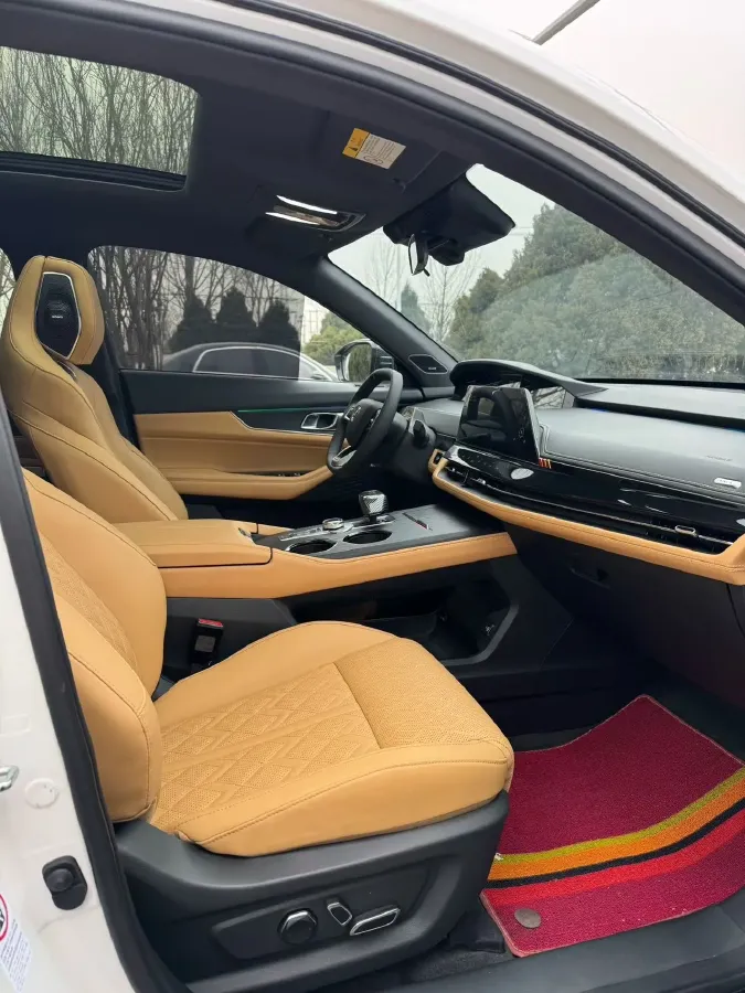 2021 ChangAn UNI-K 2.0T 233HP L4 8AT,autocango,china used car exporter,china ev exporter,chinese used car exporter,chinese used ev exporter