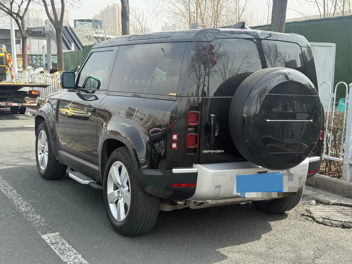 2024 Land Rover Defender 3.0T 400HP L6 8AT,autocango,china used car exporter,china ev exporter,chinese used car exporter,chinese used ev exporter