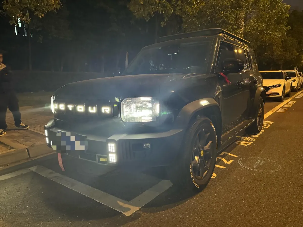 2023 Jetour Traveller 2.0T 254HP L4 7DCT,autocango,china used car exporter,china ev exporter,chinese used car exporter,chinese used ev exporter