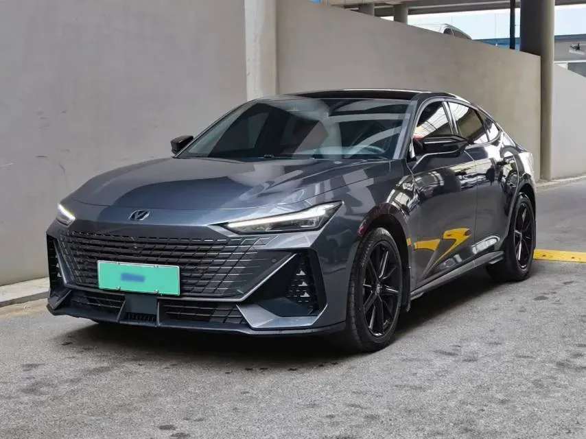 2023 ChangAn UNI-V iDD 1.5T 170HP L4 6TCT PHEV 18.4KWH,autocango,china used car exporter,china ev exporter,chinese used car exporter,chinese used ev exporter