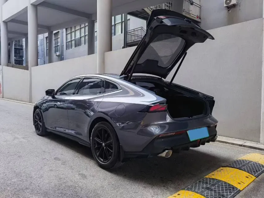 2023 ChangAn UNI-V iDD 1.5T 170HP L4 6TCT PHEV 18.4KWH,autocango,china used car exporter,china ev exporter,chinese used car exporter,chinese used ev exporter