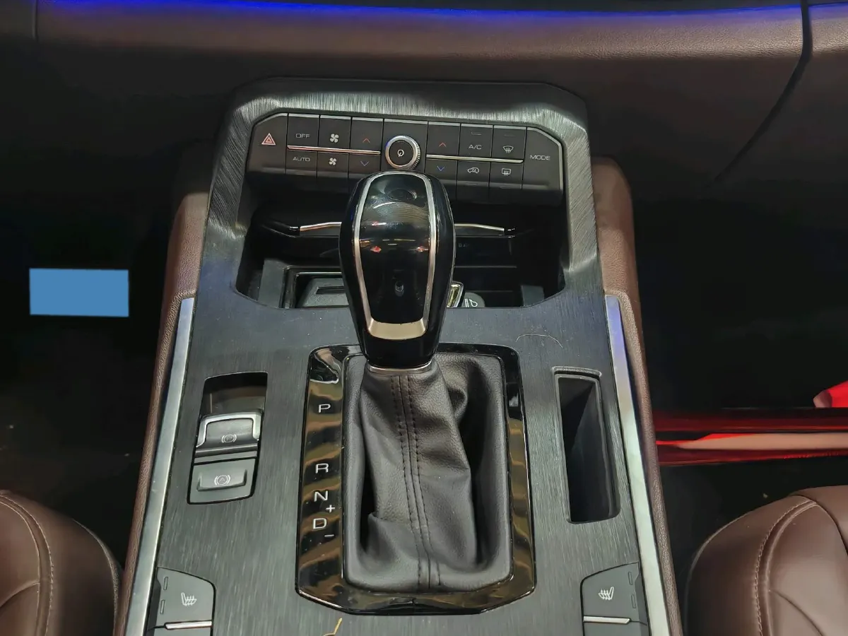 2017 WEY VV7 2.0T 234HP L4 7DCT,autocango,china used car exporter,china ev exporter,chinese used car exporter,chinese used ev exporter