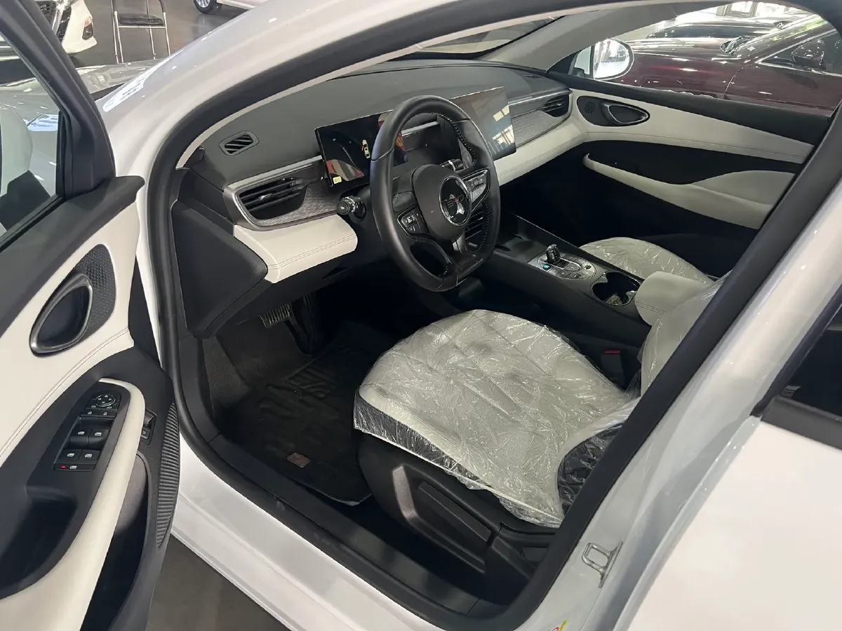 2025 BYD Seal05 DM-i 1.5L 101HP L4 E-CVT PHEV 7.68KWH,autocango,china used car exporter,china ev exporter,chinese used car exporter,chinese used ev exporter